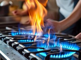 窗户燃气灶打窟窿原因及解决方法揭秘